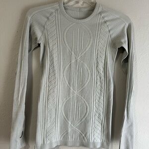 Lululemon fitted long-sleeve